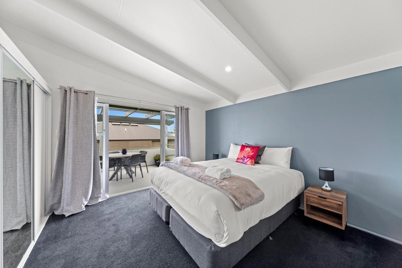 Hilltop House - Taupo Luaran gambar